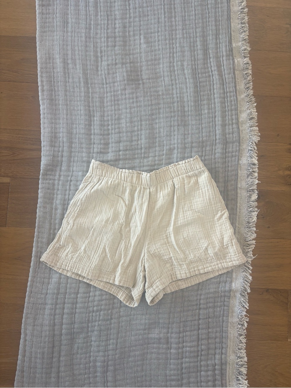 Gap Crinkle Gauze Pull-On Shorts